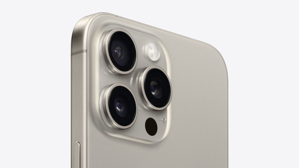 iPhone 15 pro max arka kamera değişimi